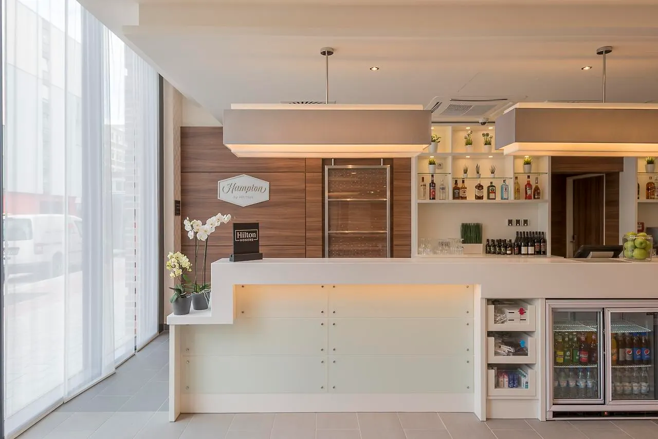 Hotel Hampton By Hilton Duesseldorf City Centre
